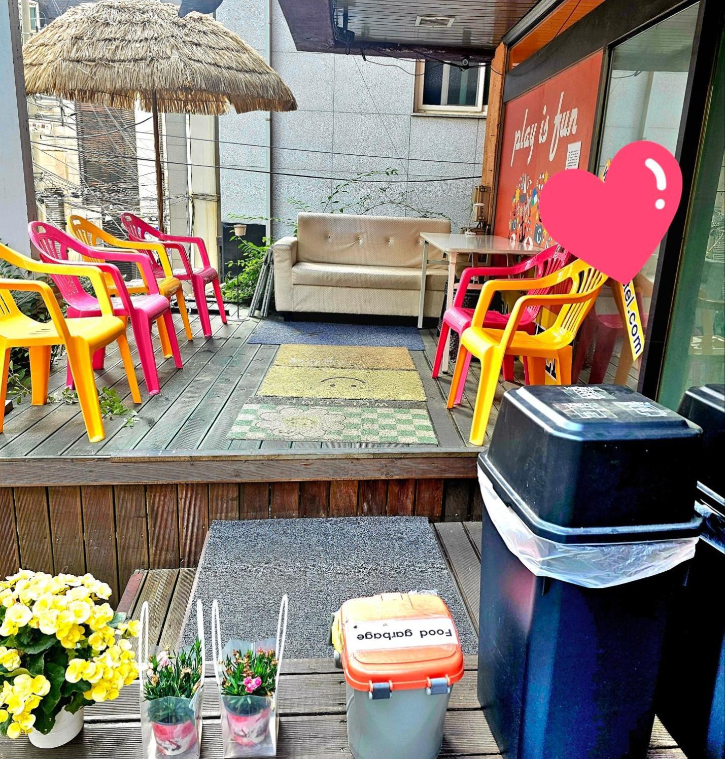 Dreaming Sinchon Hongdae Hostel